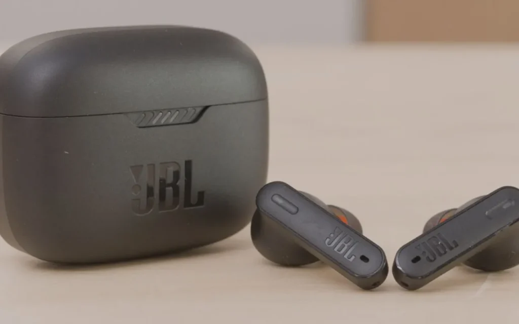 Avis sur la batterie des écouteurs JBL Tune 230NC