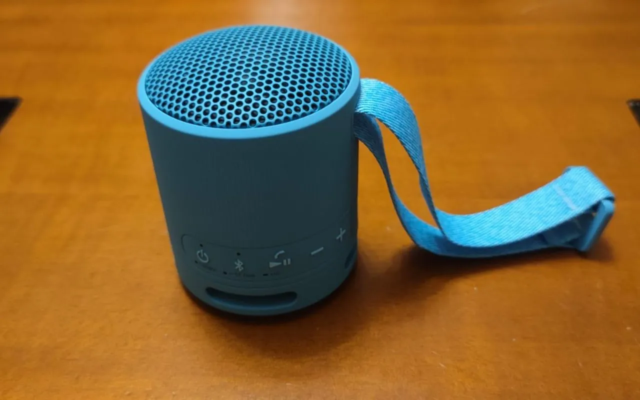 Haut-parleur sans fil Bluetooth étanche SRS-XB100 de Sony - Bleu