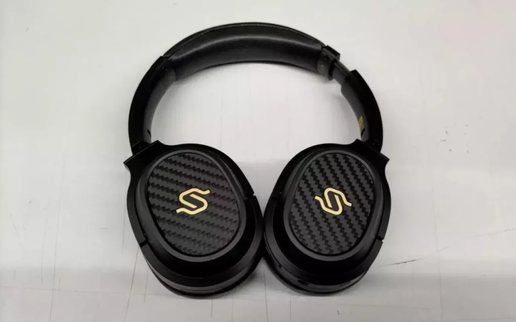 Avis sur les commandes du casque Edifier STAX Spirit S3